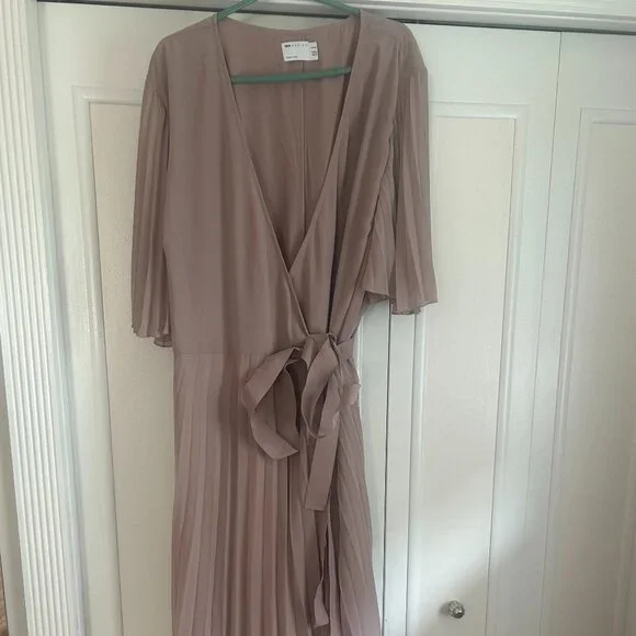 ASOS Curve Mauve Midi Dress - Picture 2 of 6